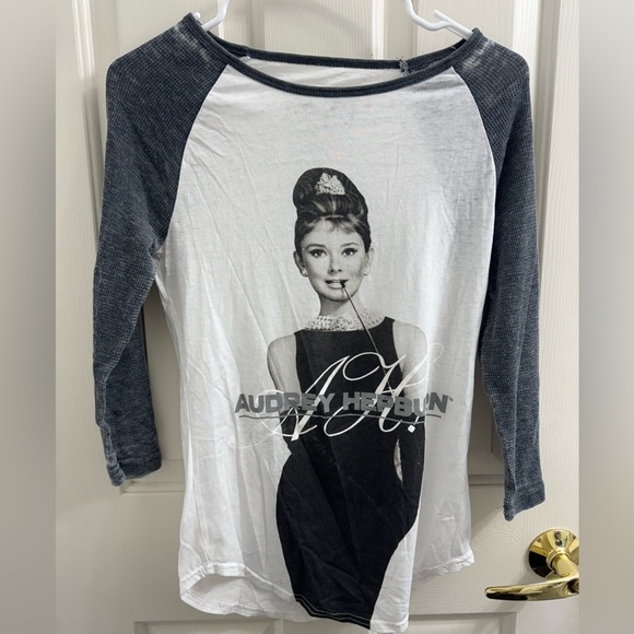 Audrey Hepburn Graphic Raglan Top - Black and White - Picture 1 of 5
